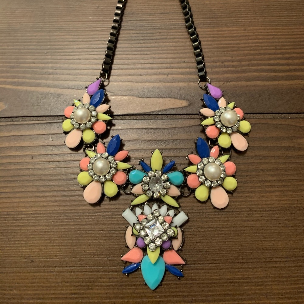 Super Fun Flower Necklace!🌼